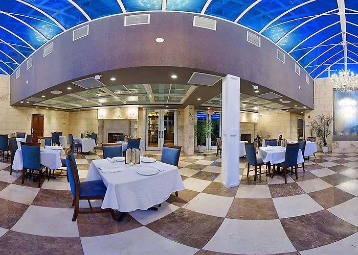 - W Msp Airport Area By Ihg Hotel 3*