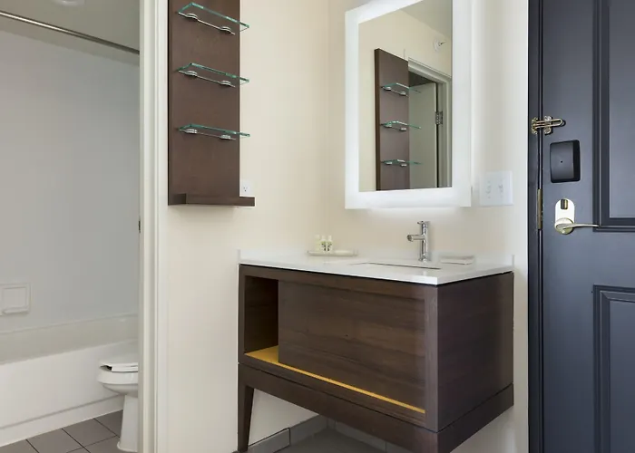 - W Msp Airport Area By Ihg Hotel