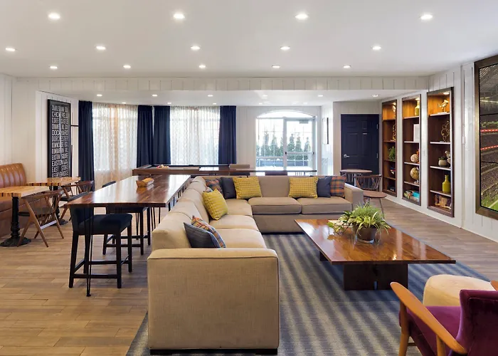 - W Msp Airport Area By Ihg Hotel Bloomington